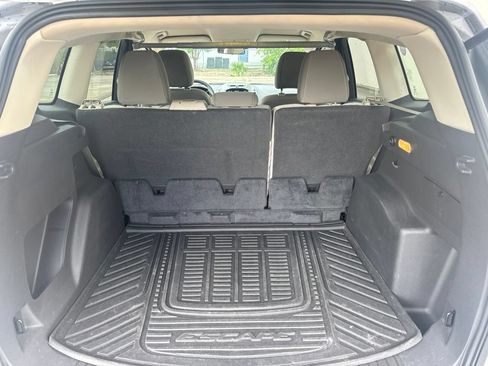 Used 2016 Ford Escape SE w/ Equipment Group 201A FWD image 8