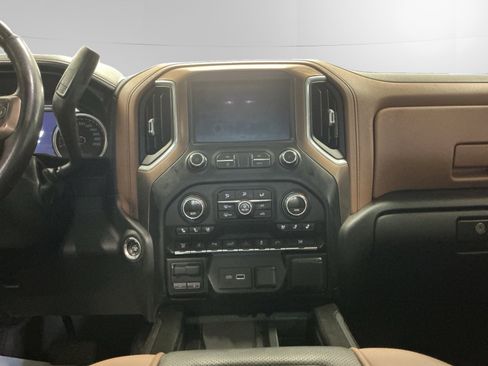 Used 2021 Chevrolet Silverado 3500 High Country AWD/4WD image 11