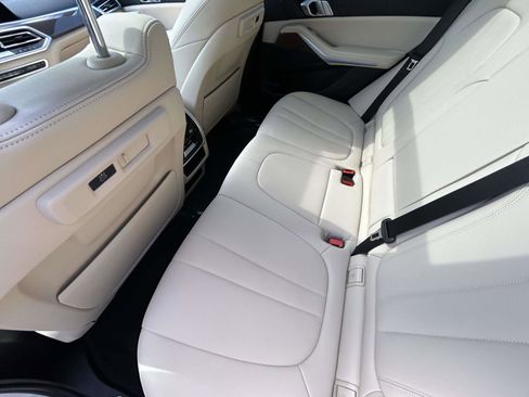 Used 2021 BMW X5 sDrive40i w/ Convenience Package image 12