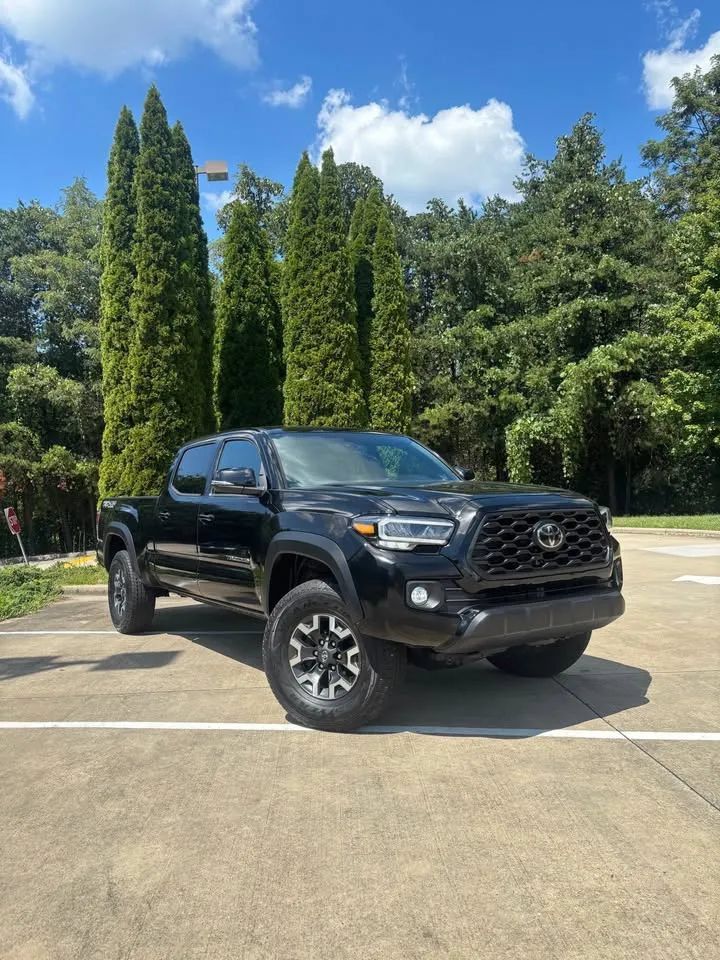 Used 2023 Toyota Tacoma TRD Off-Road w/ Technology Package AWD/4WD image 1