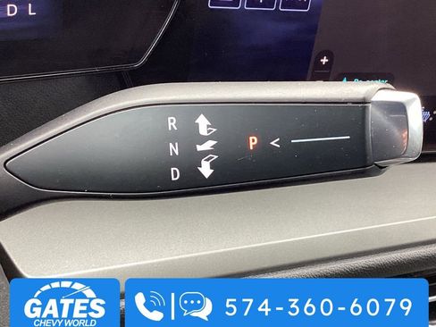 Used 2024 Chevrolet Traverse LT FWD image 28
