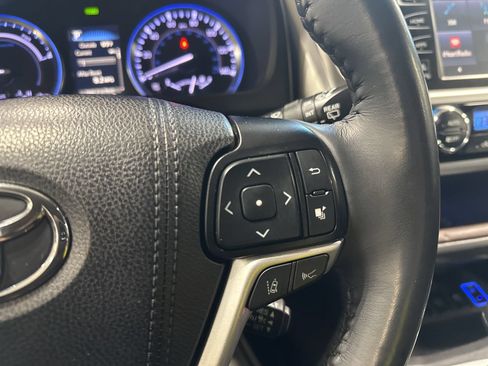 Used 2019 Toyota Highlander Limited w/ Protection Package #3 AWD/4WD image 55