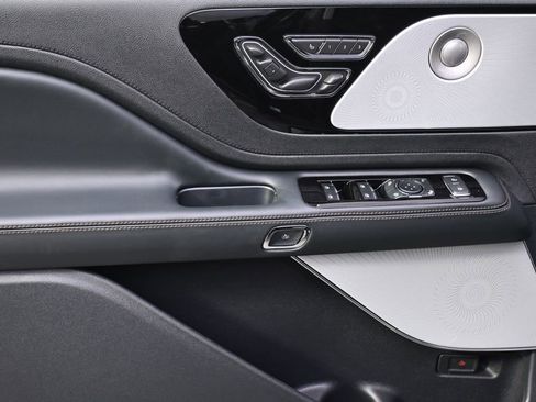 New 2026 Lincoln Aviator Reserve image 23