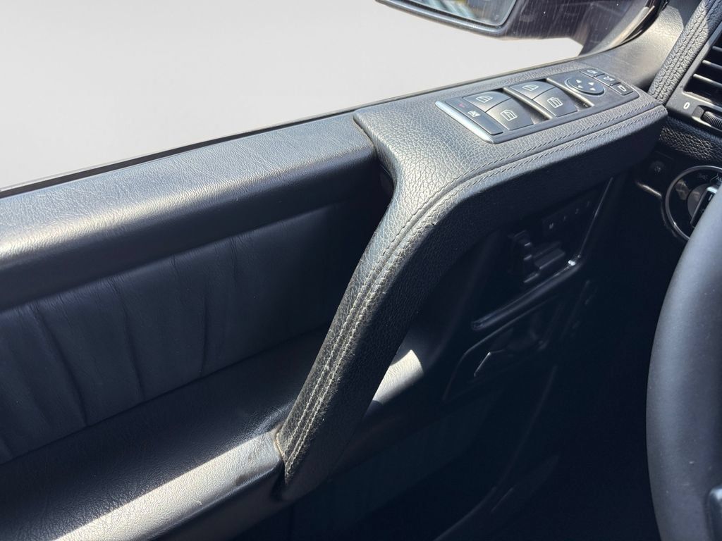 Used 2013 Mercedes-Benz G 63 AMG 4MATIC image 17