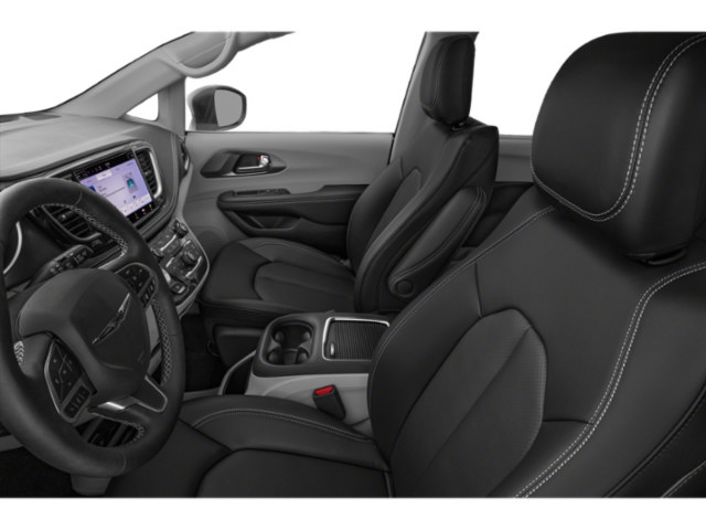 Used 2024 Chrysler Pacifica Touring-L FWD image 6