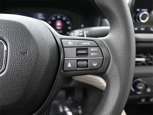 New 2025 Honda Accord SE image 18