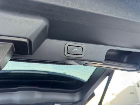 Used 2015 Land Rover Range Rover Sport HSE image 27