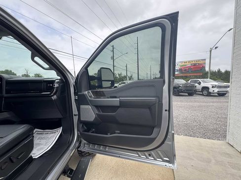Used 2024 Ford F350 Lariat w/ Lariat Ultimate Package AWD/4WD image 39