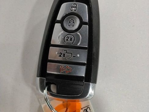 Used 2024 Ford F250 Platinum image 52