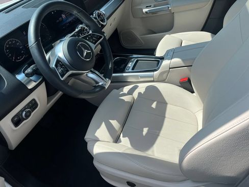Certified 2026 Mercedes-Benz GLB 250 4MATIC image 9