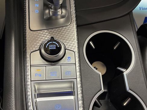 Used 2023 Genesis G70 2.0T w/ Sport Prestige Package image 17