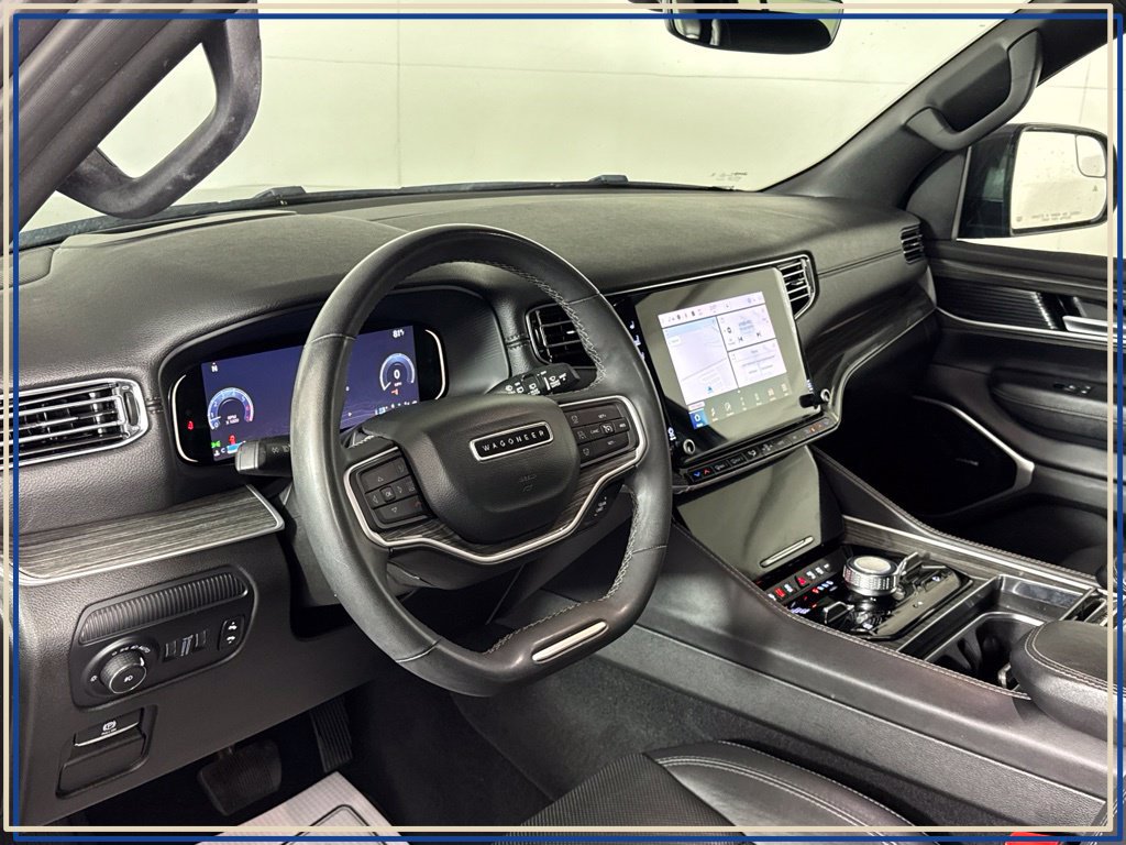 Used 2022 Jeep Wagoneer Series III AWD/4WD image 17