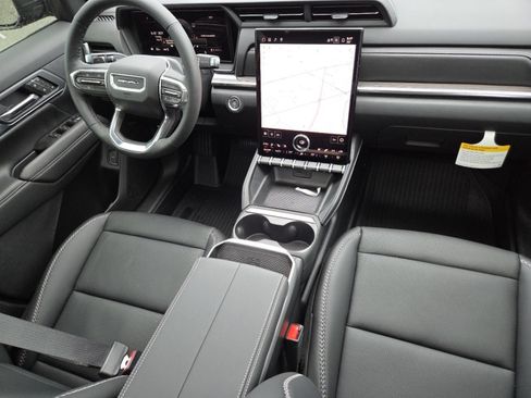 New 2026 GMC Terrain Denali w/ LPO, Floor Liner Package AWD/4WD image 26