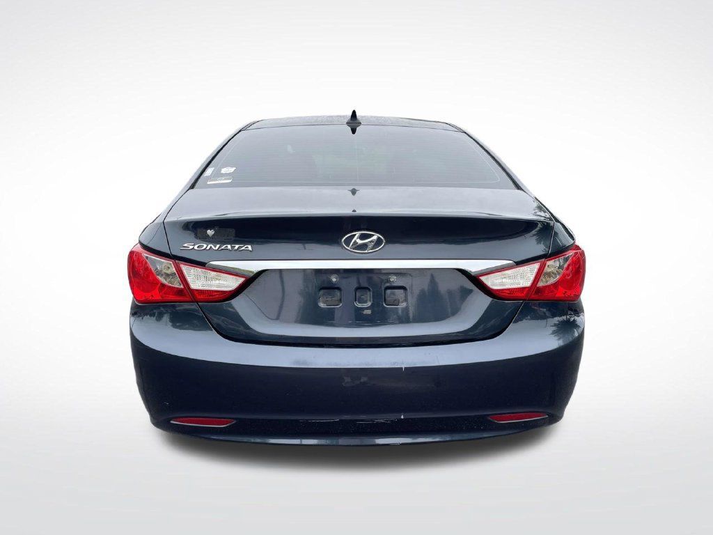 Used 2011 Hyundai Sonata GLS w/ Popular Equipment Pkg 2 FWD image 5
