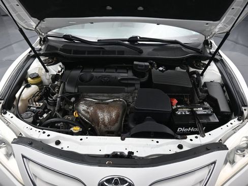 Used 2011 Toyota Camry LE FWD image 41