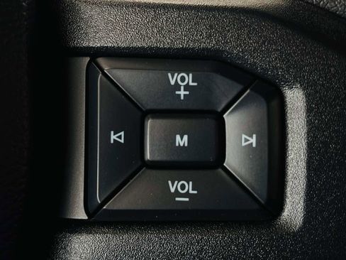 Used 2020 Ford F150 XLT w/ Equipment Group 302A Luxury AWD/4WD image 46