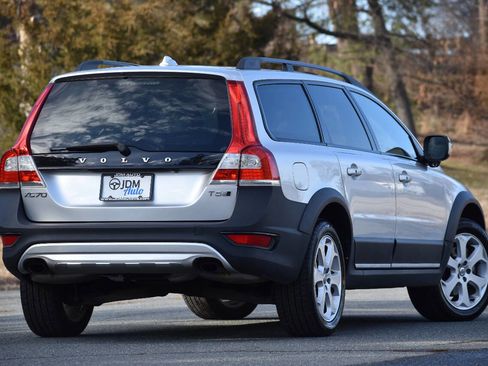 Used 2016 Volvo XC70 T5 Premier w/ Proximity Package image 5