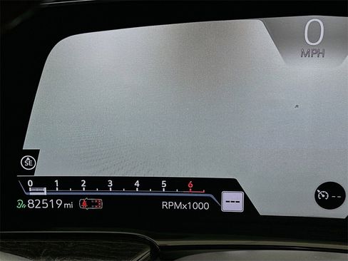 Used 2021 Cadillac Escalade ESV Premium Luxury image 12