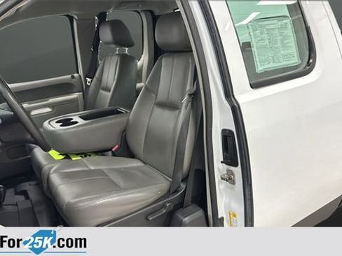 Used 2010 Chevrolet Silverado 2500 W/T image 10