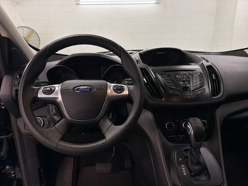 Used 2016 Ford Escape S FWD image 8