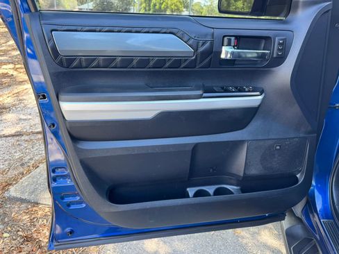 Used 2014 Toyota Tundra Platinum image 15