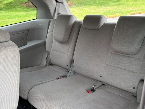 Used 2013 Honda Odyssey EX image 26