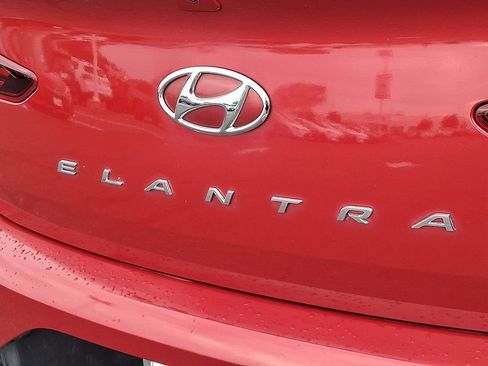 Used 2019 Hyundai Elantra Value Edition FWD image 32