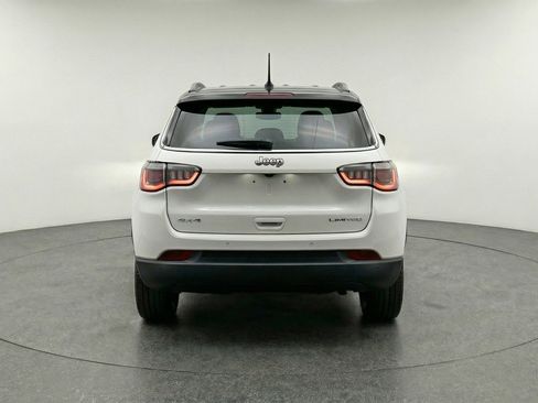 Used 2025 Jeep Compass Limited image 7