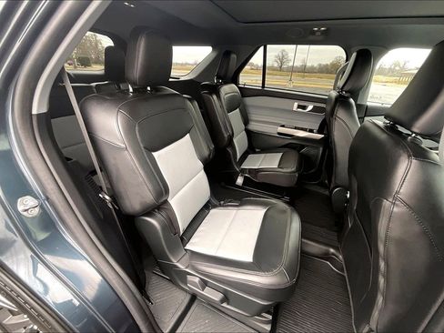 Certified 2023 Ford Explorer XLT w/ Equipment Group 202A image 17