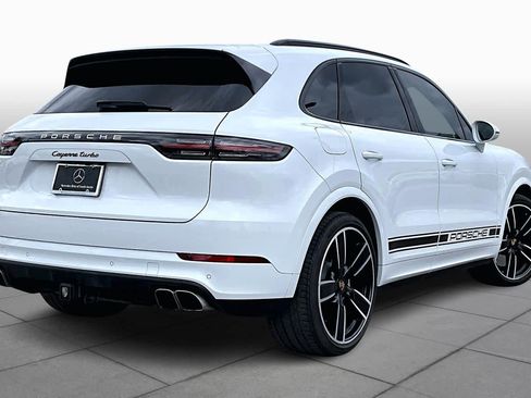 Used 2023 Porsche Cayenne Turbo image 12