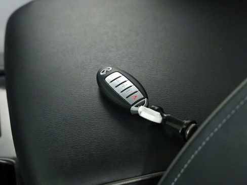 Used 2024 INFINITI QX80 Luxe image 23