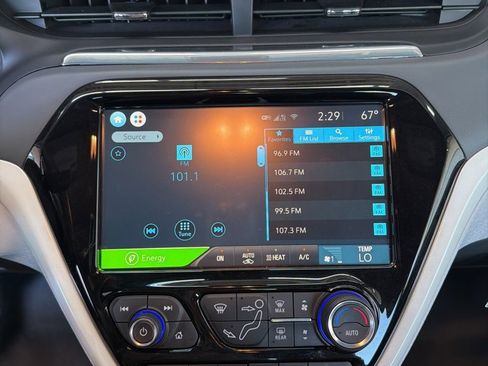 Used 2020 Chevrolet Bolt LT image 26