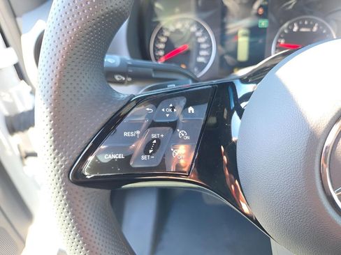 Used 2025 Mercedes-Benz Sprinter 2500 image 11