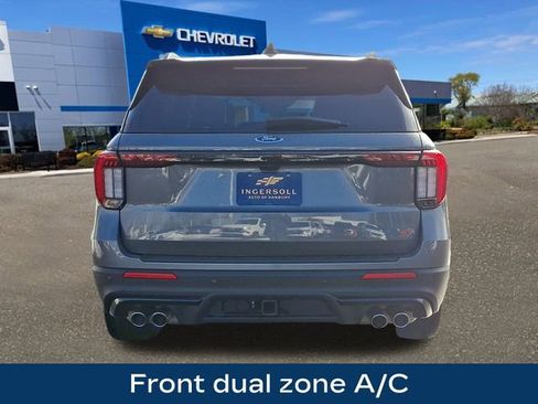 Used 2025 Ford Explorer ST image 7