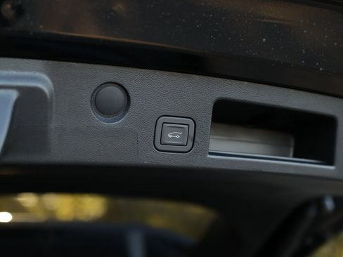 New 2026 Chevrolet Equinox ACTIV w/ Convenience Package III image 36