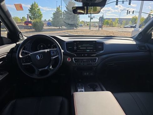 Used 2025 Honda Ridgeline TrailSport image 16