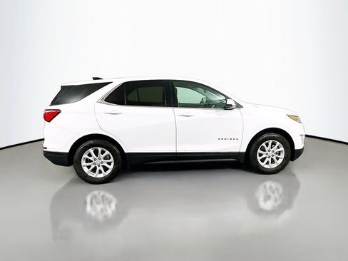 Used 2018 Chevrolet Equinox LT FWD image 4