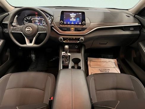 Used 2025 Nissan Altima 2.5 SV FWD image 19