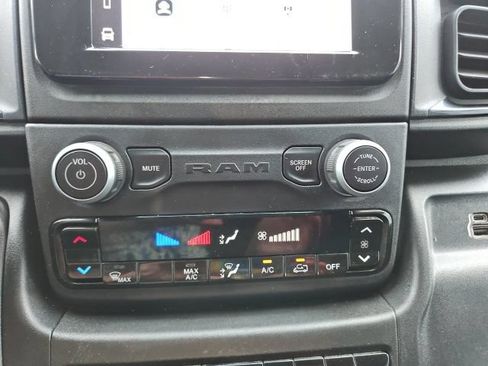 Used 2023 RAM ProMaster 2500 FWD image 19