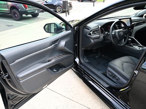 Used 2023 Toyota Camry XSE w/ Navigation Package FWD image 15