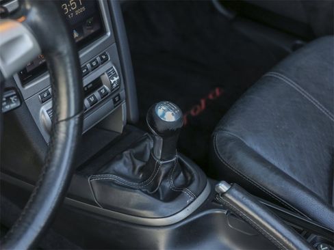 Used 2006 Porsche 911 Carrera image 15