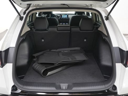 Used 2024 Honda HR-V EX-L image 9