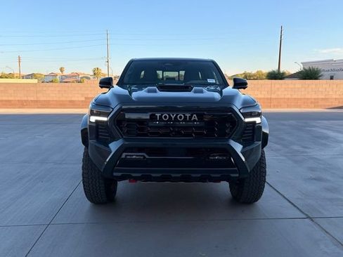 Used 2025 Toyota Tacoma TRD Pro AWD/4WD image 6