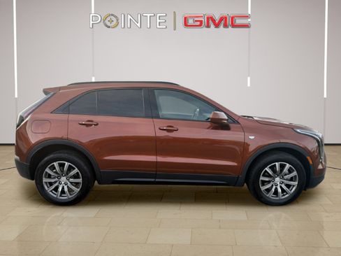 Used 2019 Cadillac XT4 Sport image 2