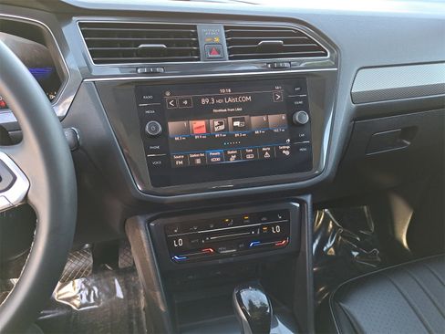 Certified 2023 Volkswagen Tiguan SE image 21