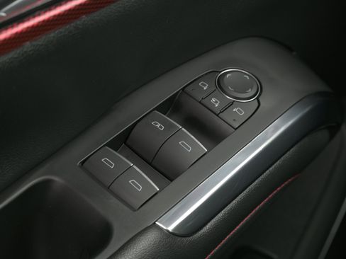 Used 2024 Chevrolet Traverse RS AWD/4WD image 29