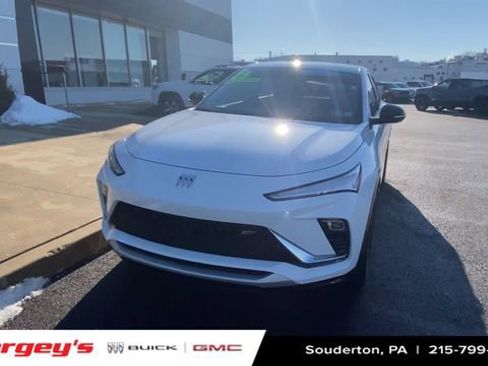 Certified 2025 Buick Envista Sport Touring w/ Convenience I Package image 3