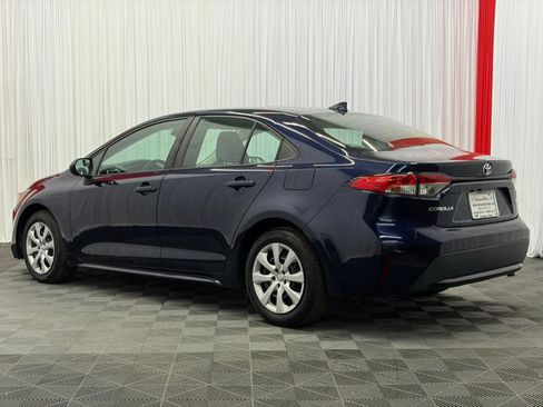 Used 2020 Toyota Corolla LE FWD image 6