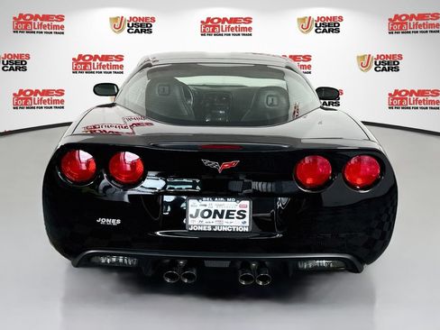 Used 2011 Chevrolet Corvette Coupe w/ 1LT RWD image 13