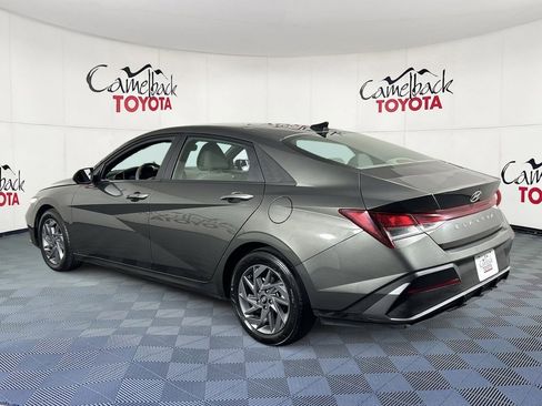Used 2024 Hyundai Elantra SEL image 6